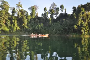 Khao Sok Lake
